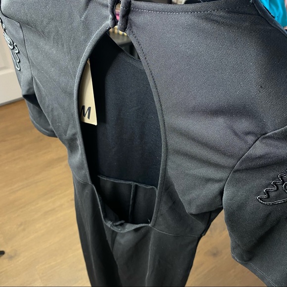 Long Black Dress w Applique Design Bodice - Picture 9 of 13